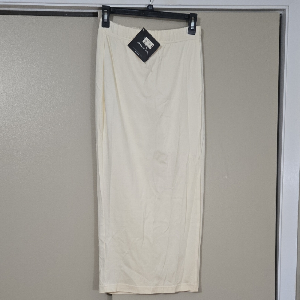 Theo Miles Cream Long Pencil Knit Skirt Size Medium NWT